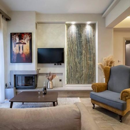 Maison De Luxx A10, Cozy Apartment With Garden In Лариса Экстерьер фото